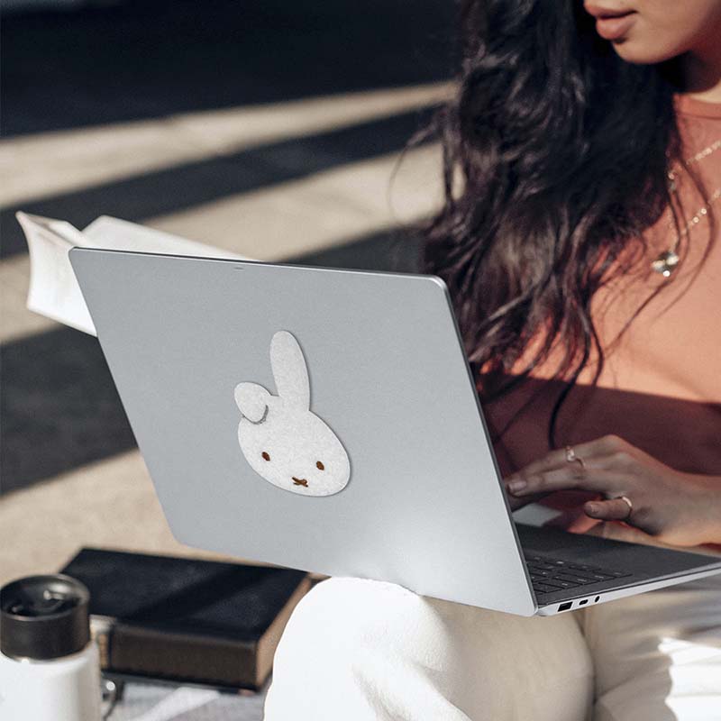 Sticker Miffy Puff White Red