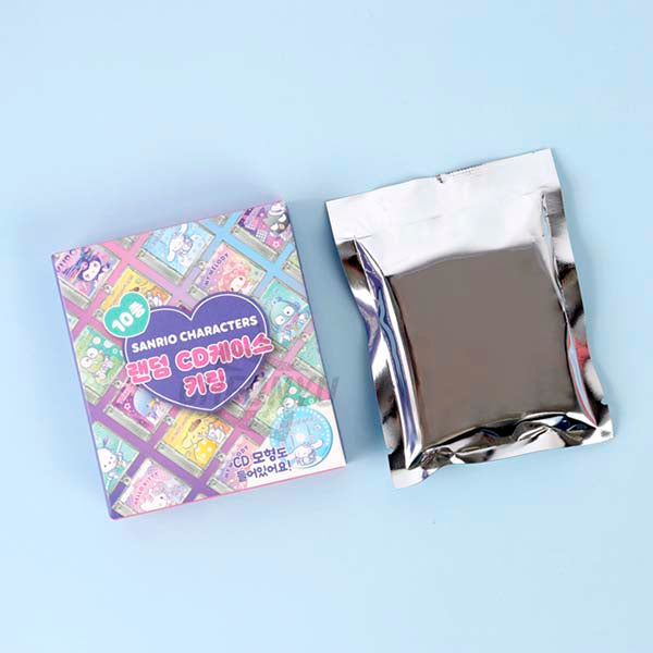 Llavero Sorpresa Sanrio Mini CD Case
