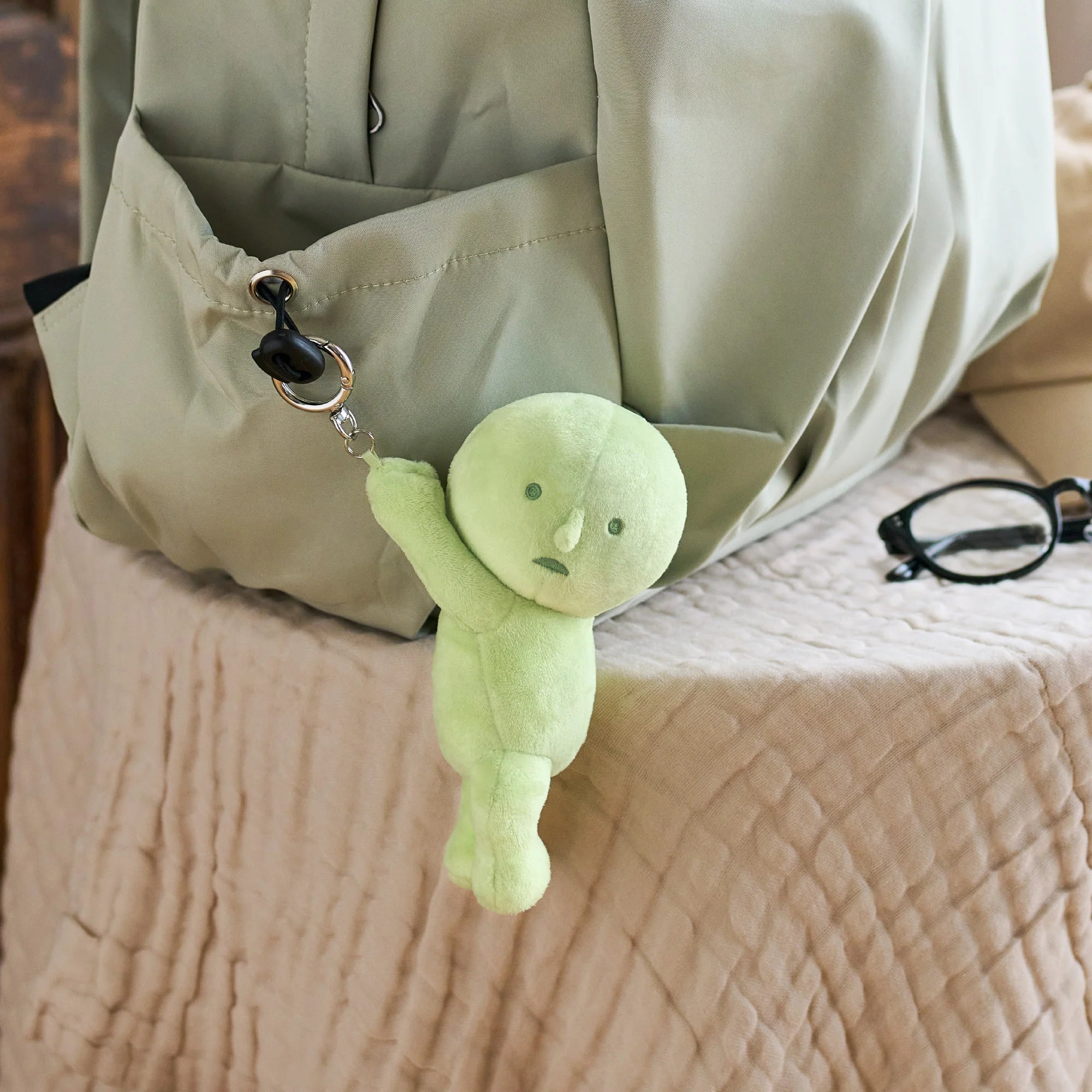 Llavero Peluche Smiski Hanging