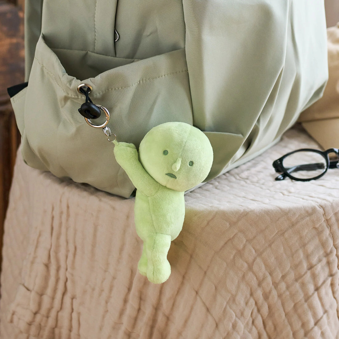 Llavero Peluche Smiski Hanging