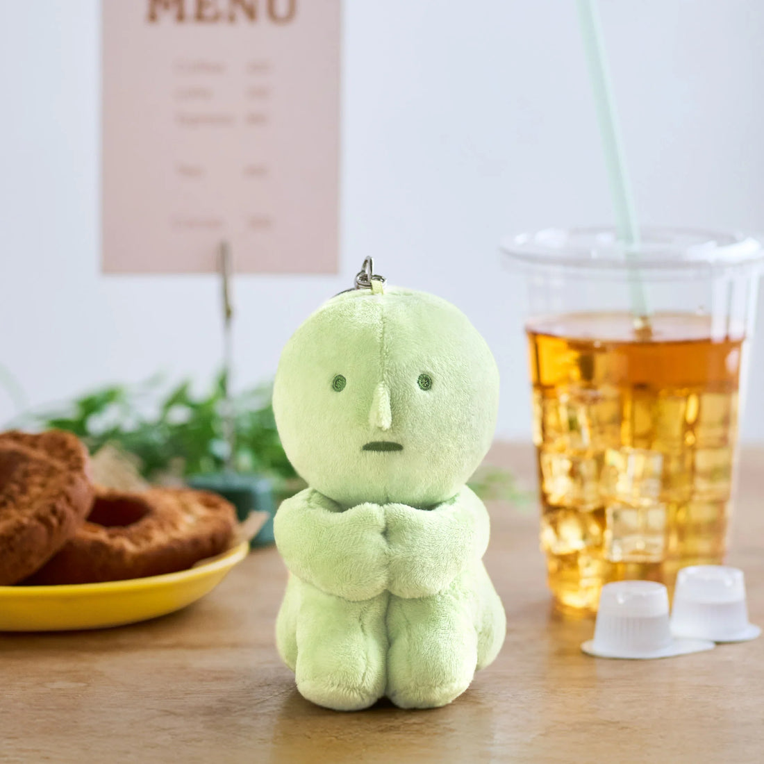 Llavero Peluche Smiski Hugging Knees